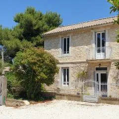 La Maison d'Isidore - Gîte 6 personnes avec climatisation, piscine et jardin clos