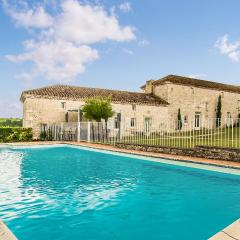 Beautiful Home In Beauville With 5 Bedrooms, Wifi And Outdoor Swimming Pool