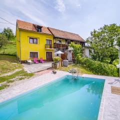 Amazing Home In Prodin Dol With Outdoor Swimming Pool, 3 Bedrooms And Wifi