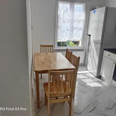 East london 2 bedroom apartment