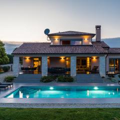 Villa Labin in Zartinj - luxury privacy heated pool with auto cover