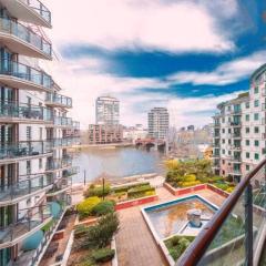 St, George Wharf Vauxhall Bridge large 2Bedrooms apartment with River View panoramic balcony