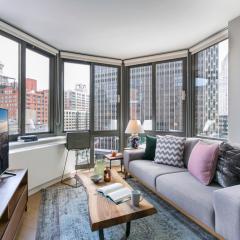 Winged Tribeca Studio w Indoor pool Gym NYC-68