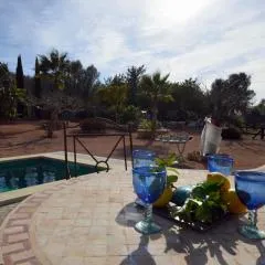 Casa con piscina en bonito entorno Mia