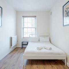 APlaceToStay Central London Apartment, Zone 1 COV