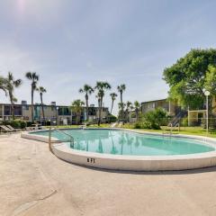 Sunny Florida Condo 4 Mi to Gulf Islands Seashore