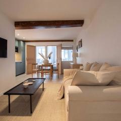 Sentier Historical Center II Luxury Design Apartment 3BR-8P