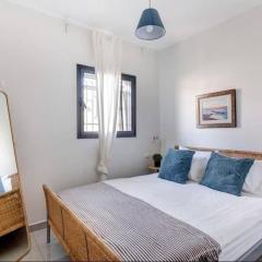 One bedroom Machane Yehuda Design Apartment