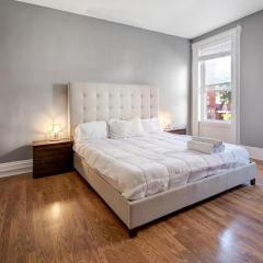 Get Spoiled in this Urban 1BR 15min to NYC