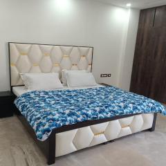 Mintstar Apartment and Suites, East of Kailash