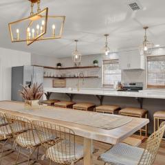 Relaxing Haus Perfect for Getaway, Walk to Main