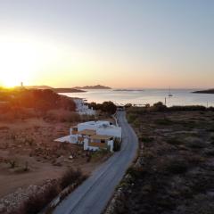 Villa Vinka 2BD luxury property by the Sea!