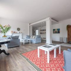 Modern, contemporary flat-15 minutes to Venice