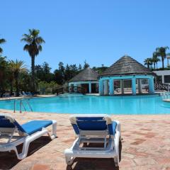 Tulio 2 Bedroom Luxury Apartment located in Encosta Do Lago