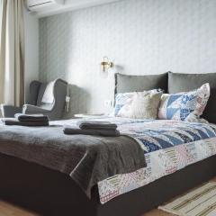 Old Town - Studio over the river