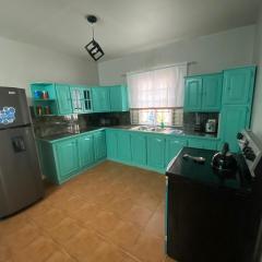 Cozy 2 bedroom Townhouse in gated community, KGN8