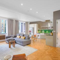 Central 2Bed Apartment near Barbican & Farringdon FREE WIFI by City Stay Aparts London