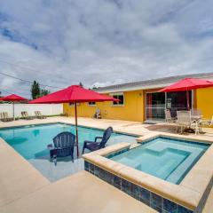 Breezy Palm Bay Home Outdoor Pool, Near Beaches!