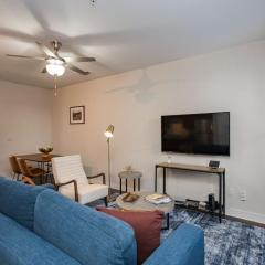CozySuites MusicRow Alluring 1BR w free parking 13