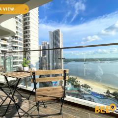 JB SeaView with Balcony Country Garden Danga Bay for 6 Pax