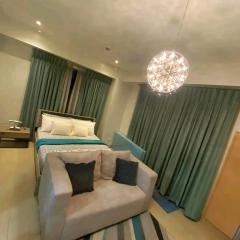 Airport staycation @MRMCONDOTEL