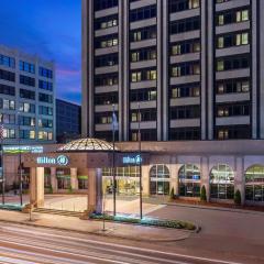 Hilton Indianapolis Hotel & Suites