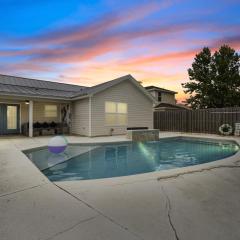 The Splash Pad Sleeps 13 w Pool Patio and Garage