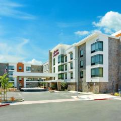 Hampton Inn & Suites - Napa, CA