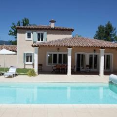 Villa with whirlpool, golfcourse at 1 km