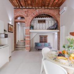 Smart and Convenient Ground Floor Apartment inside