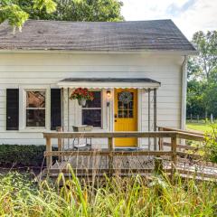 Peaceful Franklin Cottage about 1 Mi to Downtown!