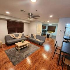 Luxury 2 bed apt, mins to NYC!