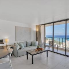 Standard Ocean View Condo - 36th Floor, Free parking & Wifi condo