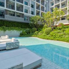 DusitD2 Hua Hin - One bedroom with a beautiful view of the garden and pool