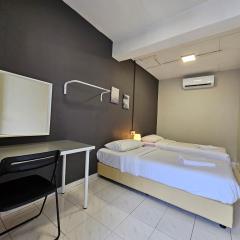 Room at Lebuh Armenian Georgetown City Center
