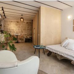 Vintage Eclectic Loft in Old Jaffa by Sea N' Rent