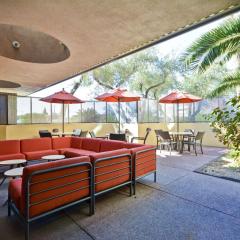 DoubleTree by Hilton Phoenix North