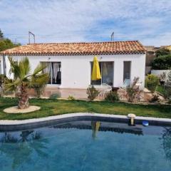 Villa de charme à Saint-Chamas au bord de l'étang.