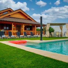 Madera y Miel Casa Rural con niños en Puy du Fou