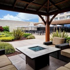 DoubleTree by Hilton Pleasanton at The Club