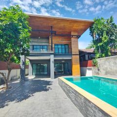 Exquisite Private Pool Villa 6BR