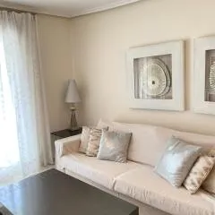 Elegant 2-Bedroom Apartment in Benidorm with Private Pool and Scenic Garden Views