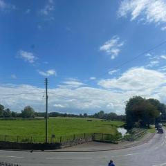 Spacious Holiday Home Somerset