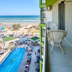 Brooklyn Apartment Spa and Pool Beach Resort - parking