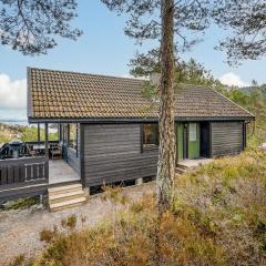 Amazing Home In Valevg With Kitchen