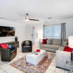 Charming Savannah Vacation Rental with Game Room!