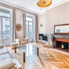 Hyper centre, Premium, spacieux appartement haussmannien