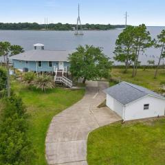 Bayview, Private dock for your boat, Dolphin Watch