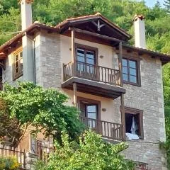 Maisonette Korfes-Κορφές Δύο Αυτόνομοι Όρoφοι για Οικογένειες και μικρές Παρέες