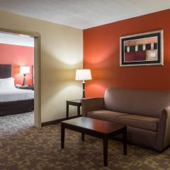 Holiday Inn Express & Suites Lexington Downtown Area-Keeneland by IHG